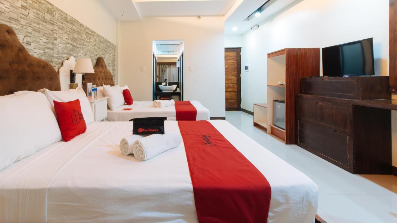 Reddoorz Plus @ Melsol Metro Vigan City Exterior foto