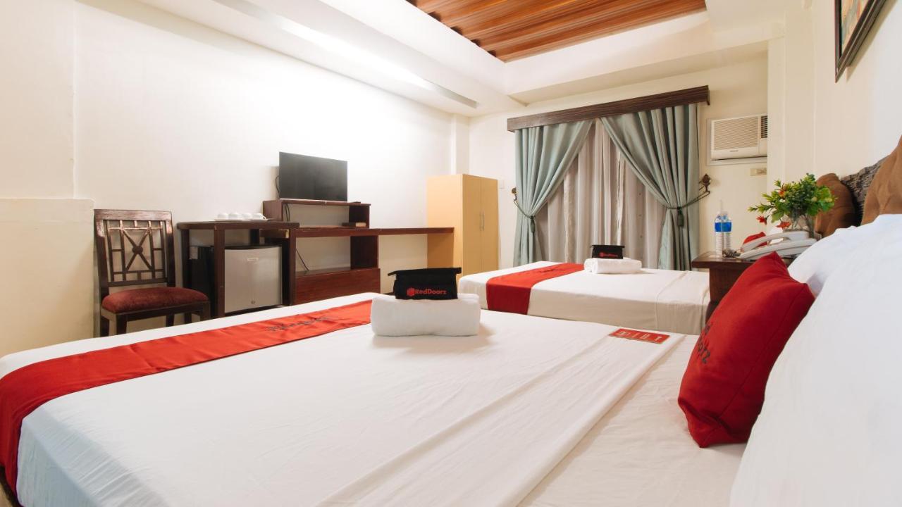 Reddoorz Plus @ Melsol Metro Vigan City Exterior foto