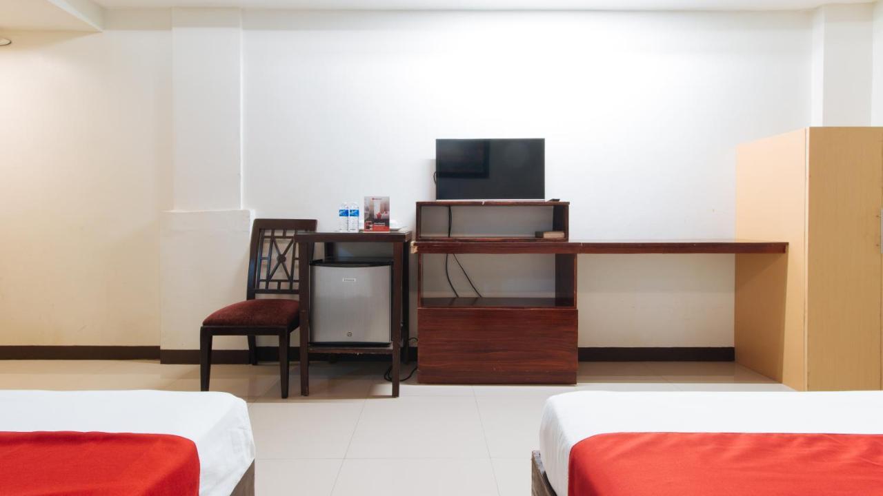 Reddoorz Plus @ Melsol Metro Vigan City Exterior foto