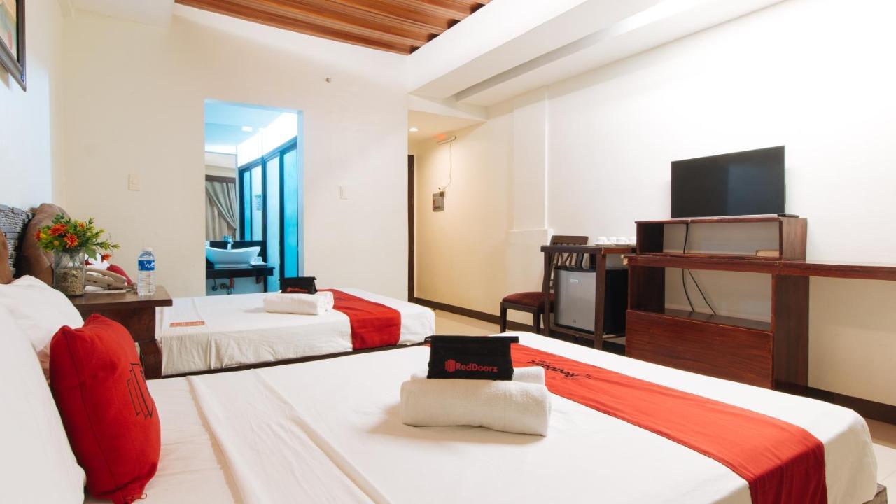 Reddoorz Plus @ Melsol Metro Vigan City Exterior foto