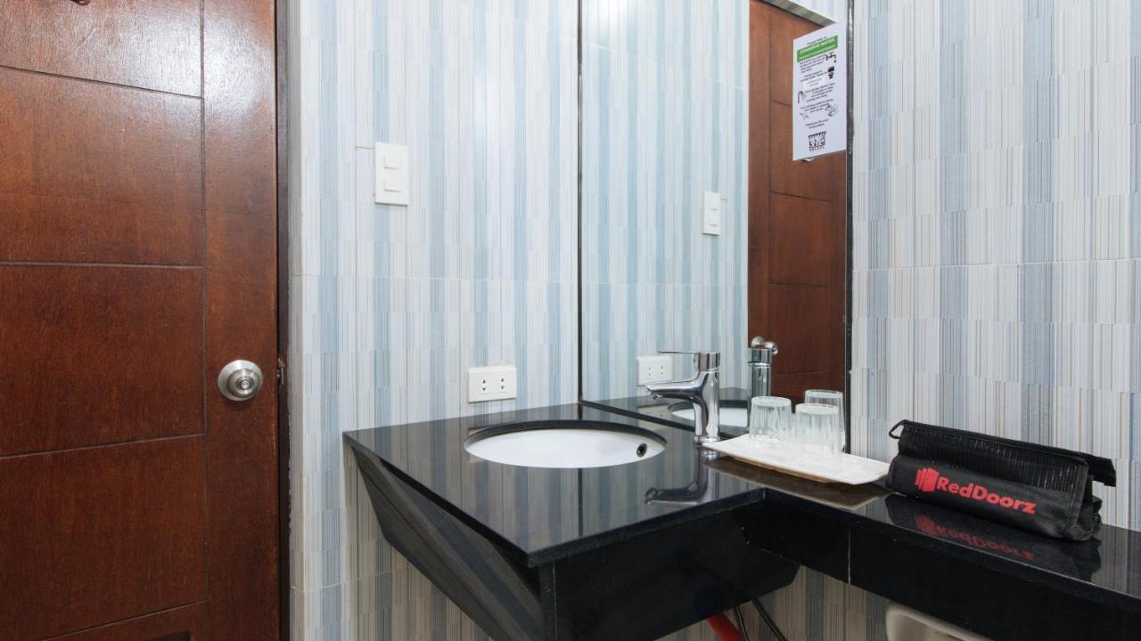 Reddoorz Plus @ Melsol Metro Vigan City Exterior foto