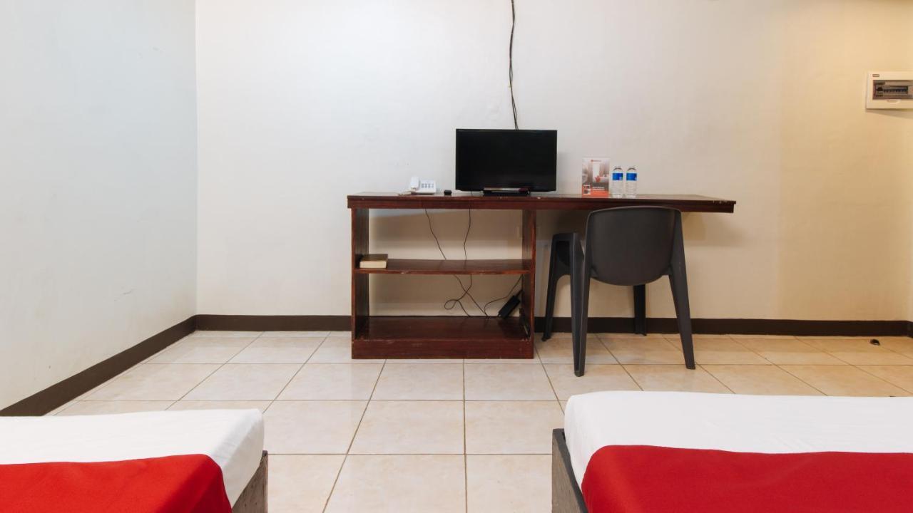 Reddoorz Plus @ Melsol Metro Vigan City Exterior foto