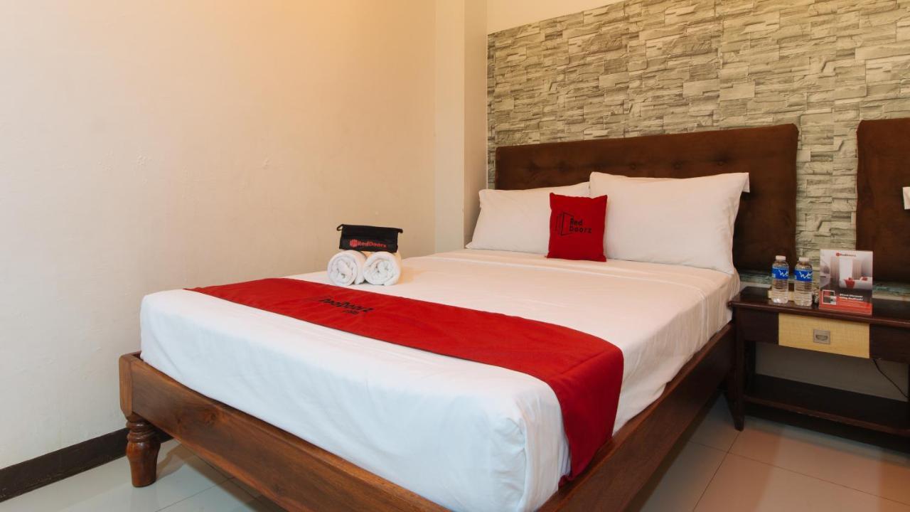 Reddoorz Plus @ Melsol Metro Vigan City Exterior foto
