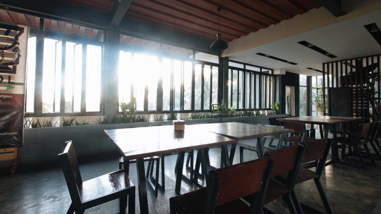 Reddoorz Plus @ Melsol Metro Vigan City Exterior foto